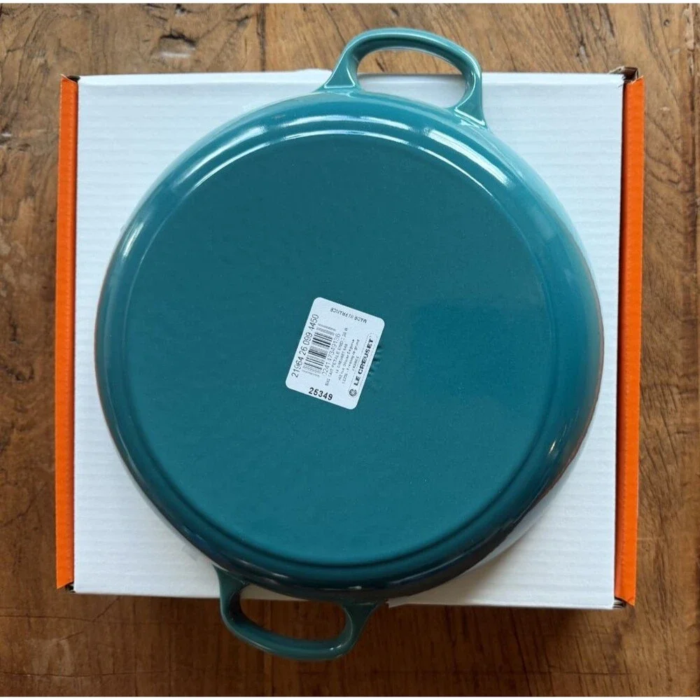 Le Creuset Signature Cast Iron Petal Shallow Casserole 2.25qt Riviera Blue NEW